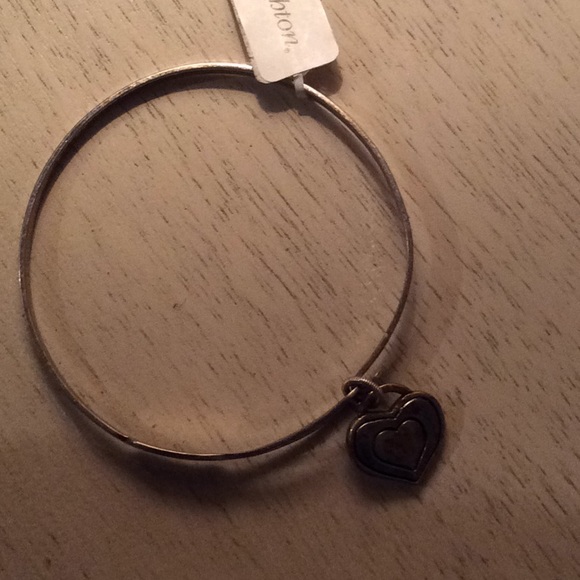 Bracelet - Picture 3 of 3